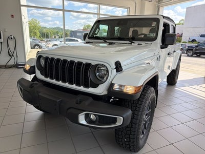 2024 Jeep Gladiator Sport S