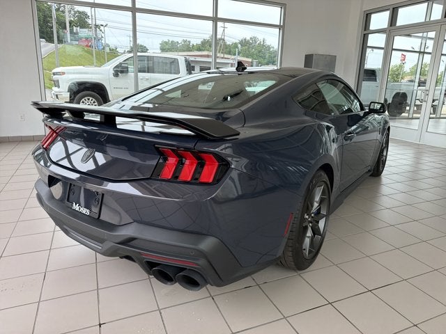 2025 Ford Mustang Dark Horse
