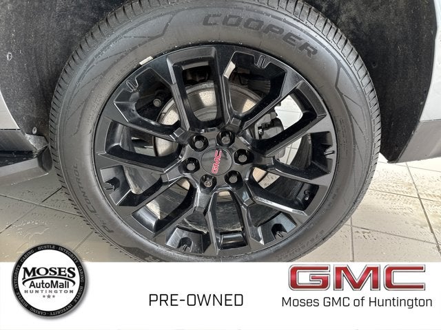 2022 GMC Yukon XL SLT