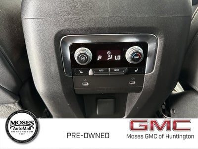 2022 GMC Yukon XL SLT