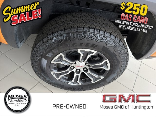 2025 GMC Canyon 4WD AT4