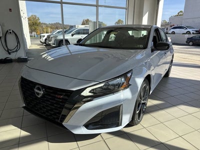 2025 Nissan Altima SR