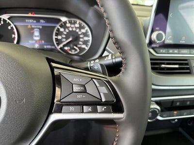 2025 Nissan Altima SR