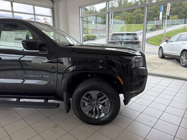 2027 Nissan Frontier SV