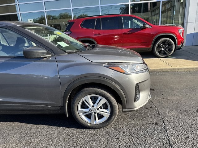 2025 Nissan Kicks Play S