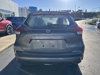 2025 Nissan Kicks Play S