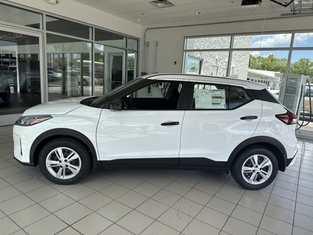 2025 Nissan Kicks Play S