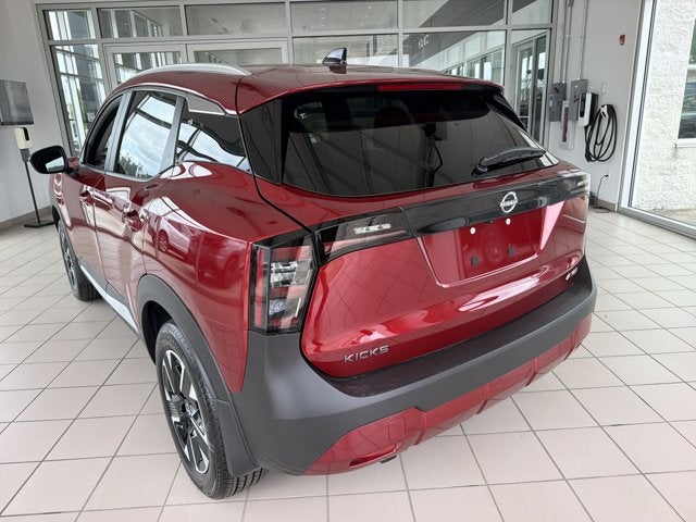 2027 Nissan Kicks SV