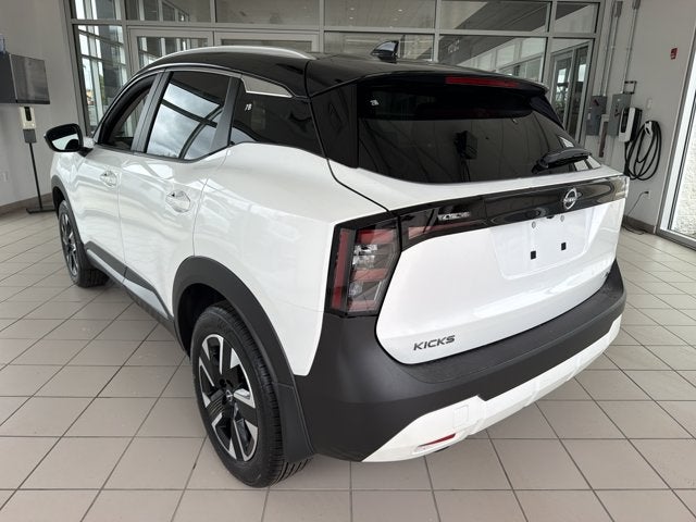 2027 Nissan Kicks SV