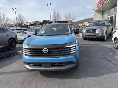 2025 Nissan Kicks SR