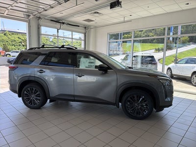 2026 Nissan Pathfinder SL