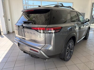 2026 Nissan Pathfinder Platinum