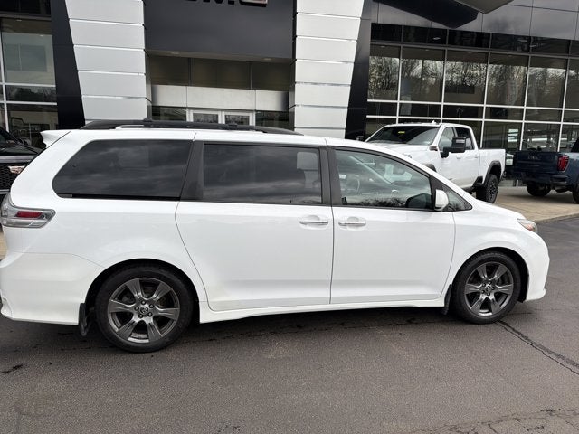2018 Toyota Sienna BASE