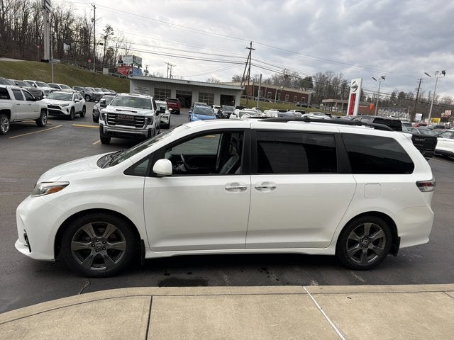 2018 Toyota Sienna BASE
