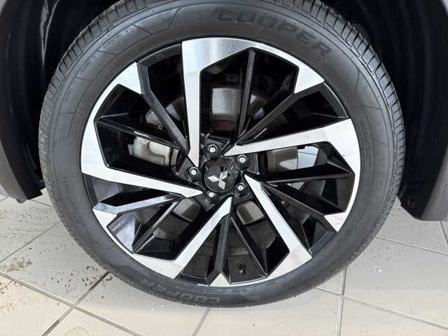 2022 Mitsubishi Outlander SEL Launch Edition