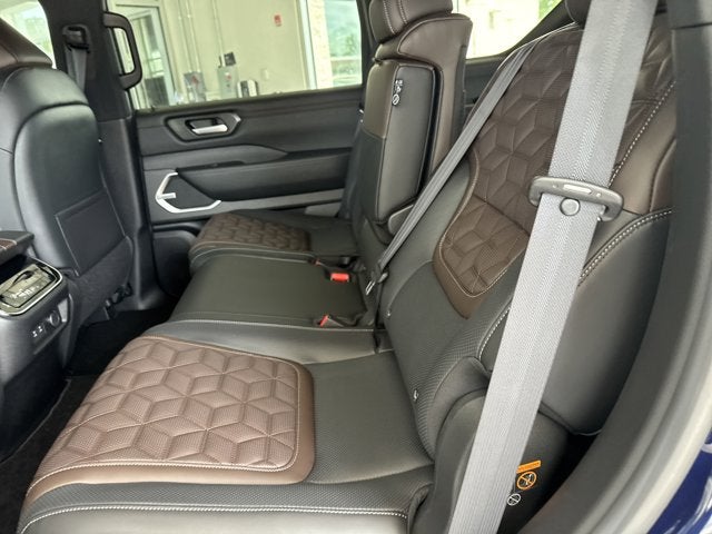 2025 Nissan Armada Platinum