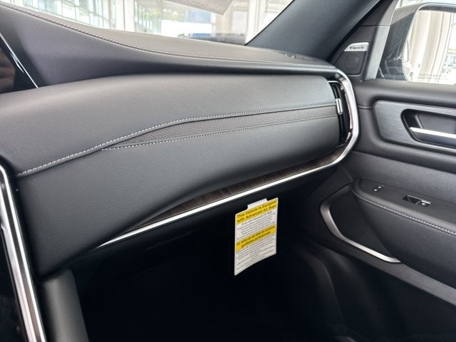 2025 Nissan Armada Platinum