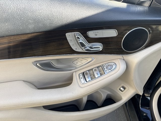 2019 Mercedes-Benz GLC GLC 300